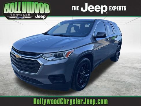 Used 2019 Chevrolet Traverse LS FWD image 1