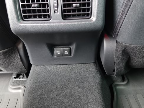 Used 2026 Toyota Camry SE FWD image 11