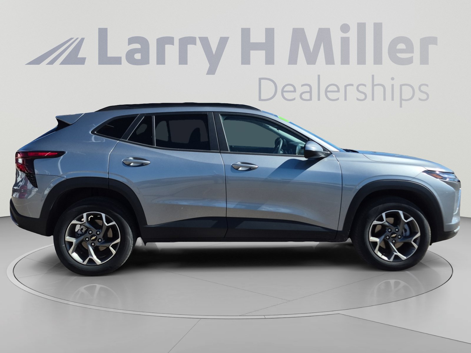 Used 2026 Chevrolet Trax LT FWD image 6