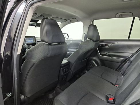 Used 2022 Toyota RAV4 LE AWD/4WD image 33