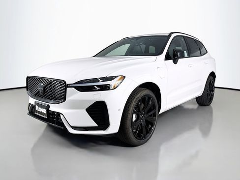 New 2026 Volvo XC60 T8 Ultra w/ Climate Package PRO image 3