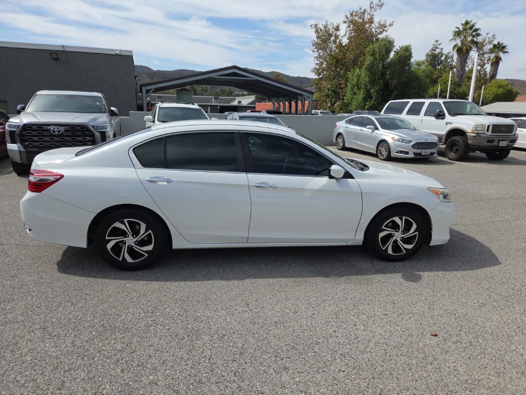 Used 2017 Honda Accord LX image 6