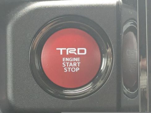 Used 2025 Toyota 4Runner TRD Sport image 31