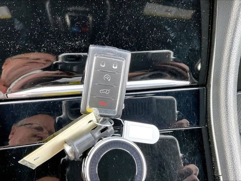 Used 2024 Jeep Grand Cherokee L Laredo image 10