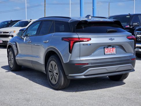 New 2026 Chevrolet Blazer EV LT w/ Midnight/Sport Edition FWD image 4