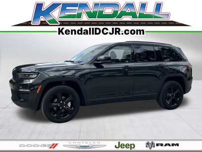 Used 2024 Jeep Grand Cherokee Limited w/ Black Appearance Package