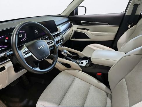 Certified 2024 Kia Telluride S w/ S Sunroof Package FWD image 11