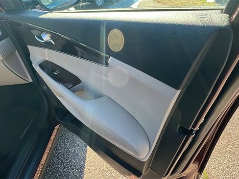 Used 2017 Kia Sorento EX image 15