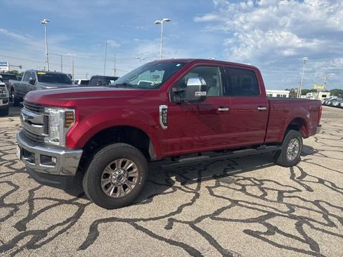 Used 2019 Ford F250 XLT w/ XLT Premium Package AWD/4WD image 2
