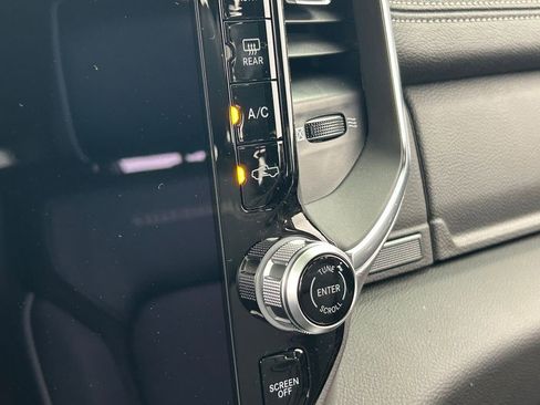 New 2026 RAM 1500 Laramie AWD/4WD image 19