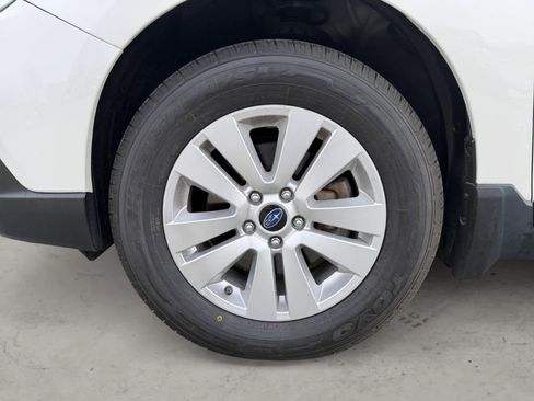 Used 2019 Subaru Outback 2.5i Premium w/ Popular Package #2 image 10