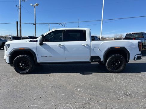 Used 2024 GMC Sierra 2500 AT4 w/ AT4 Premium Plus Package image 8