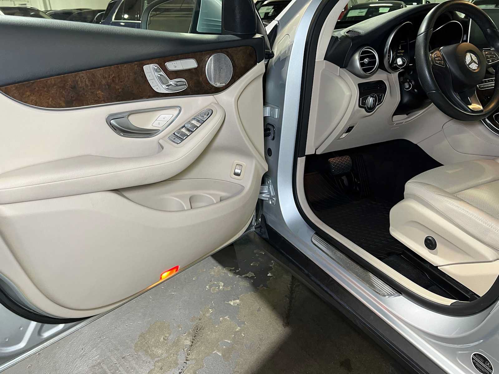Certified 2018 Mercedes-Benz GLC 300 4MATIC image 22