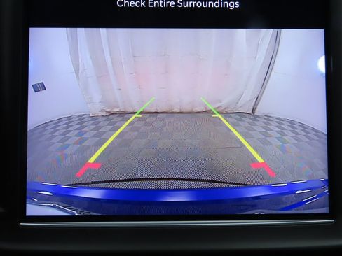 Used 2021 Maserati Levante image 16