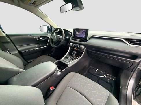 Used 2024 Toyota RAV4 XLE w/ Convenience Package FWD image 28