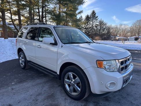 Used 2010 Ford Escape Limited image 4