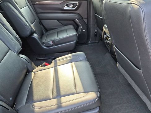Used 2022 Chevrolet Tahoe LT w/ LT Signature Plus Package AWD/4WD image 32