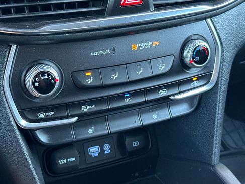 Used 2020 Hyundai Santa Fe SEL image 20