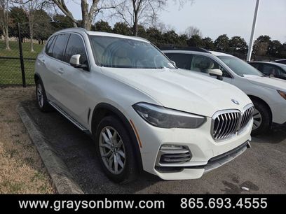 Used 2021 BMW X5 xDrive40i w/ Premium Package 3