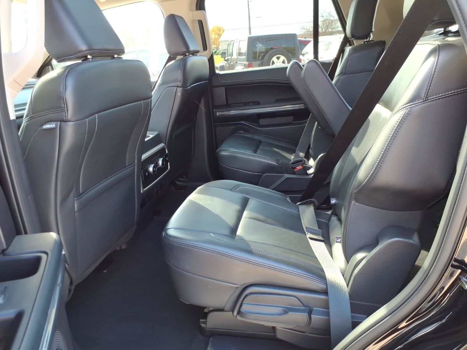 Used 2023 Ford Expedition XLT AWD/4WD image 14