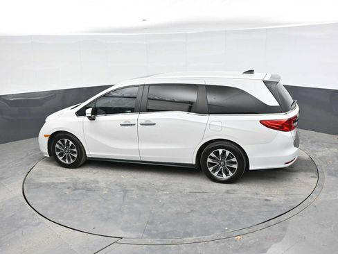 Used 2023 Honda Odyssey EX-L image 13