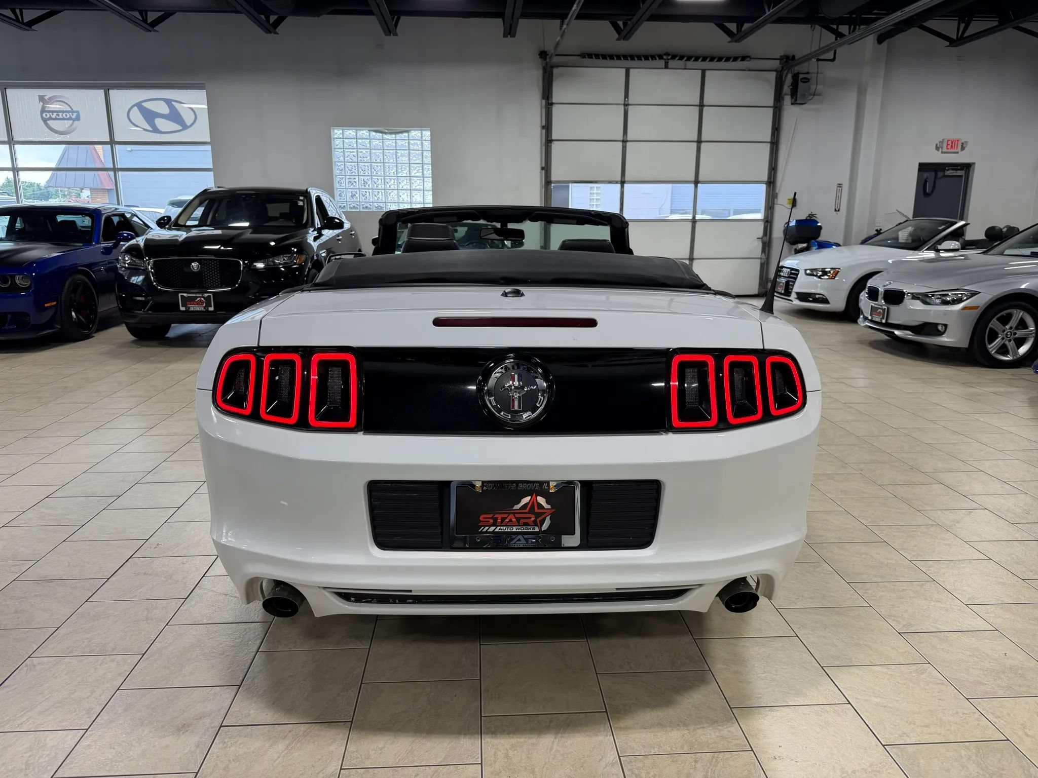 Used 2014 Ford Mustang Premium RWD image 5