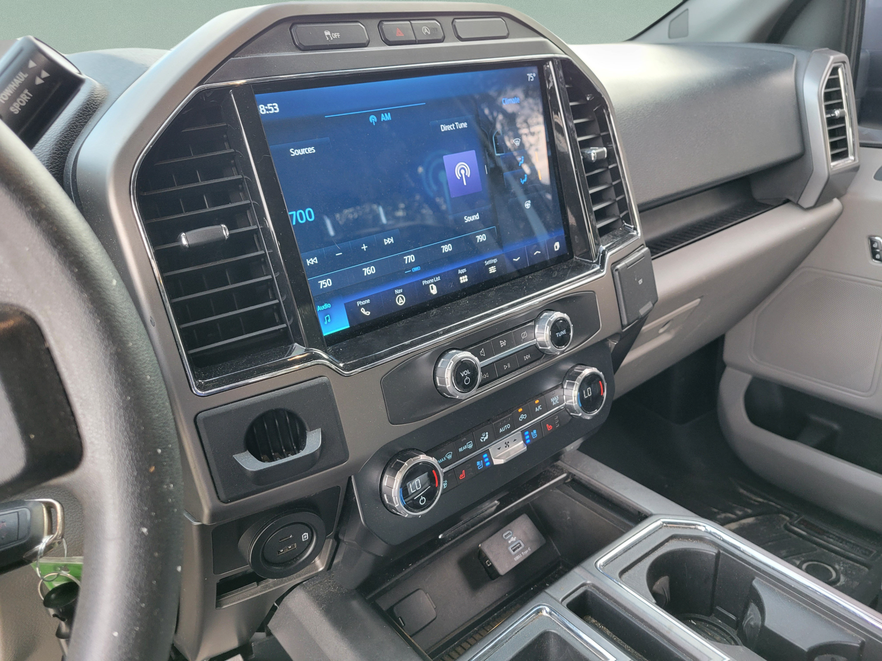Used 2015 Ford F150 XLT RWD image 25