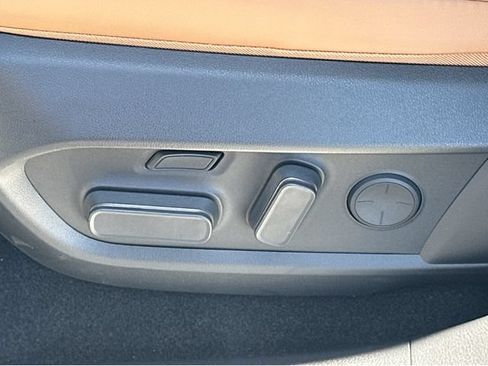 New 2026 Lexus ES 350e FWD image 36