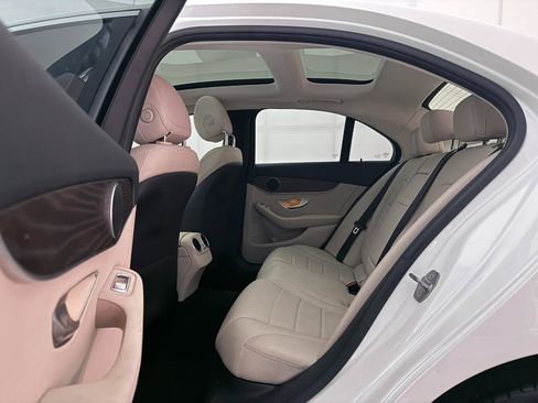 Used 2018 Mercedes-Benz C 300 4MATIC Sedan image 23