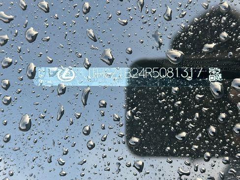 Used 2024 Lexus IS 350 F Sport image 9