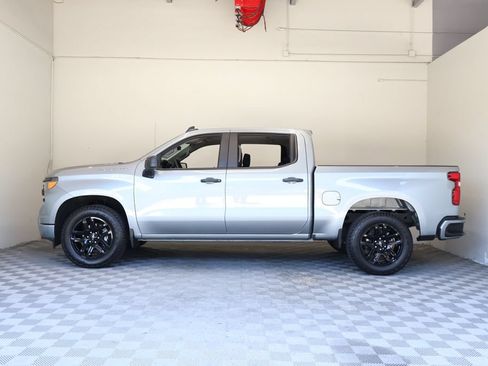 Used 2025 Chevrolet Silverado 1500 Custom w/ Turbomax Blackout Package RWD image 7