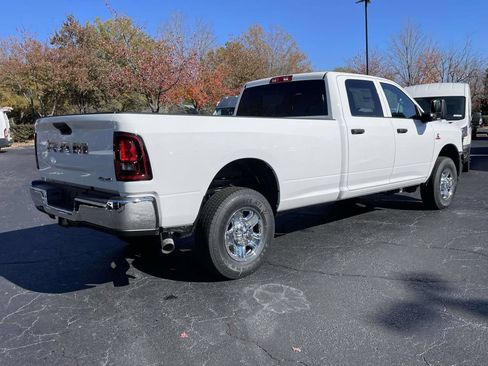 New 2026 RAM 2500 Tradesman w/ Chrome Appearance Group AWD/4WD image 9