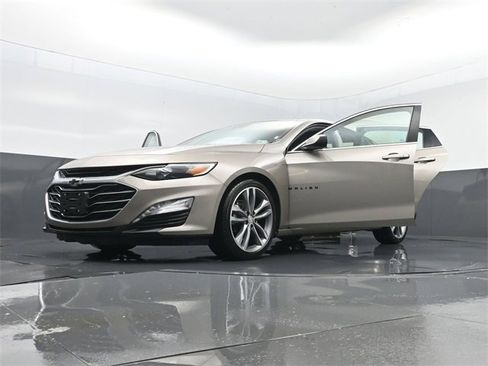 Used 2023 Chevrolet Malibu LT image 33