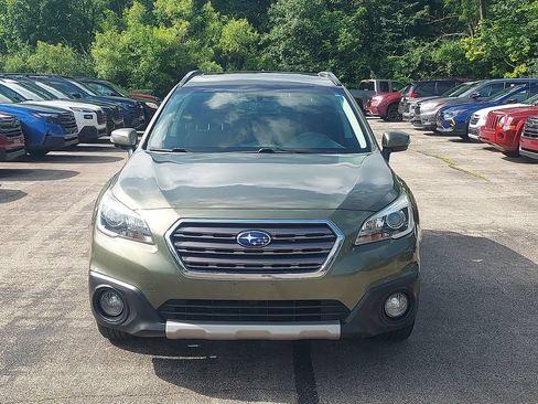 Used 2017 Subaru Outback 2.5i Touring w/ Popular Package #5A AWD/4WD image 2