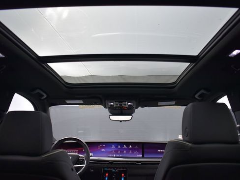 Certified 2026 Cadillac Escalade Sport w/ Touring Package image 31