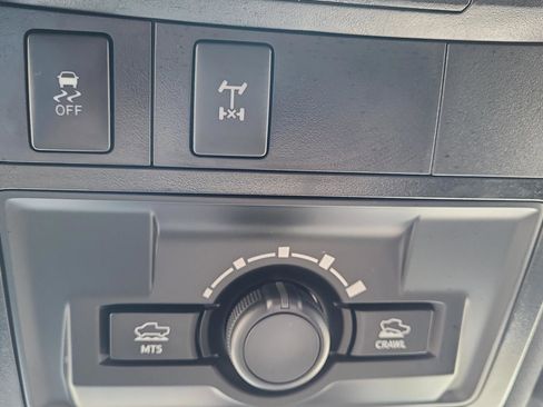 Used 2019 Toyota Tacoma TRD Off-Road image 25