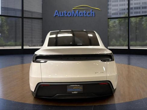 Used 2026 Tesla Model Y Long Range AWD/4WD image 10