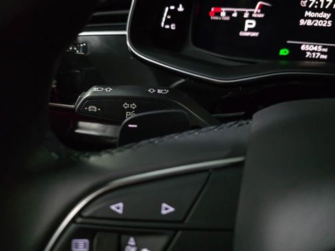 Used 2021 Audi Q7 3.0T Prestige image 25