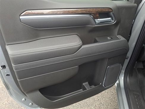 New 2026 GMC Sierra 1500 Elevation image 11