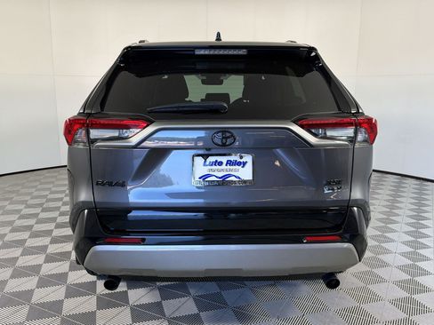 Used 2025 Toyota RAV4 XSE AWD/4WD image 10