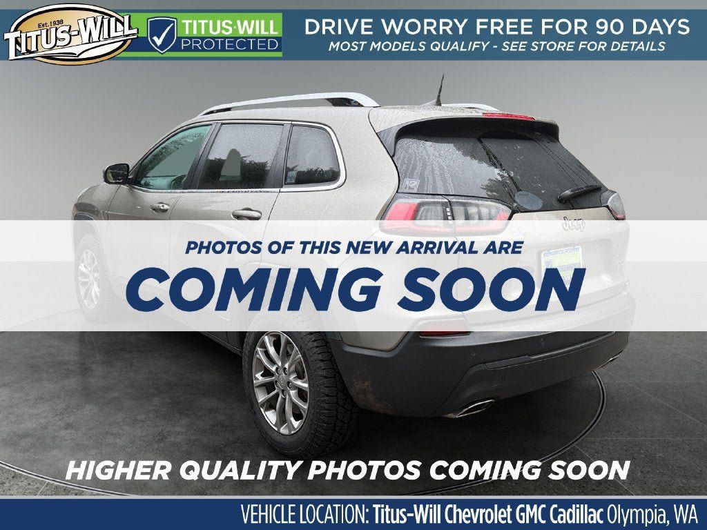 Used 2019 Jeep Cherokee Latitude Plus w/ Comfort/Convenience Group AWD/4WD image 4