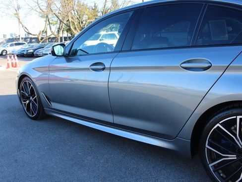 Used 2021 BMW M550i xDrive image 48