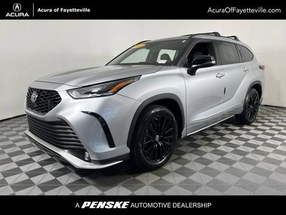 Used 2023 Toyota Highlander XSE