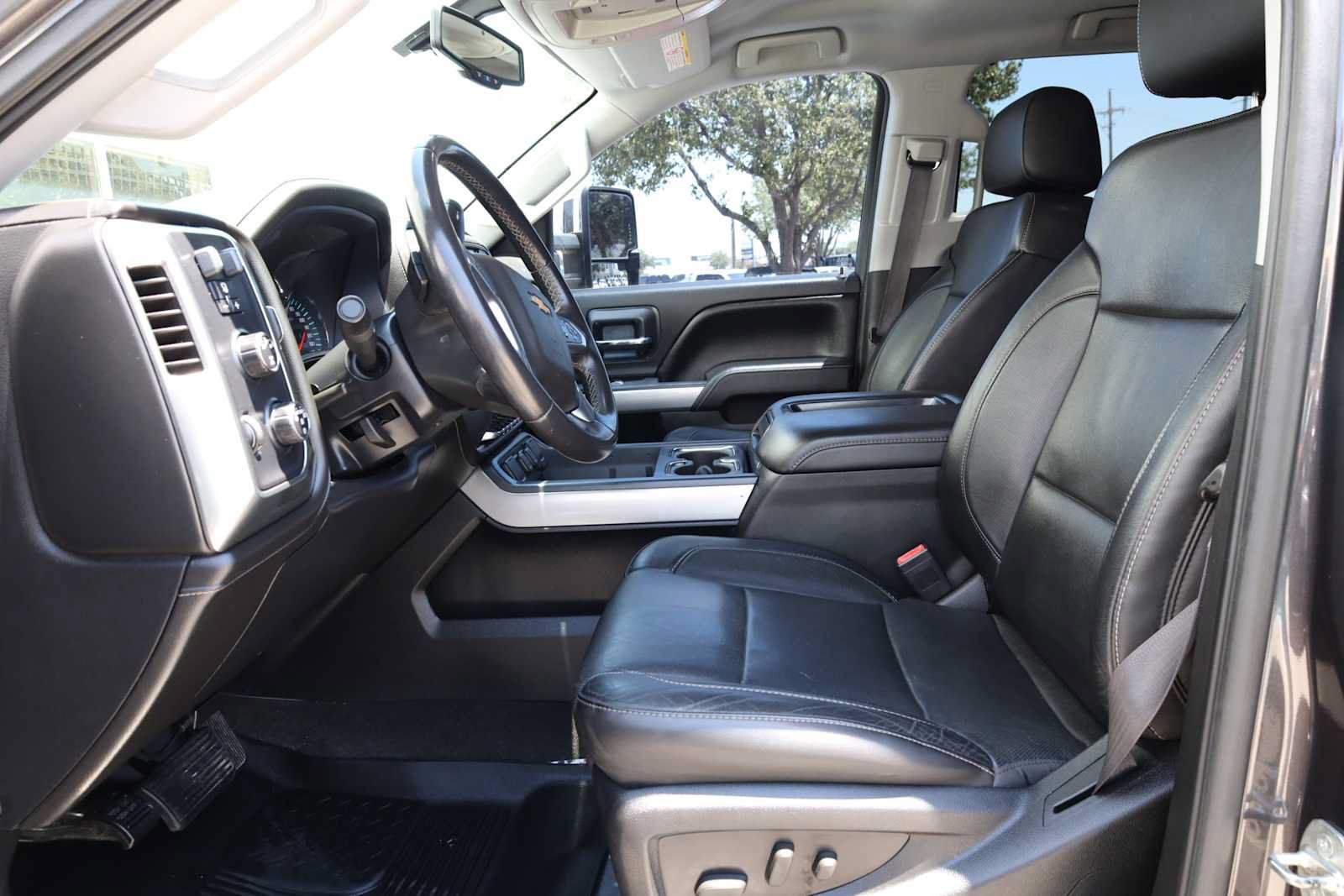 Used 2015 Chevrolet Silverado 2500 LTZ w/ Duramax Plus Package AWD/4WD image 3