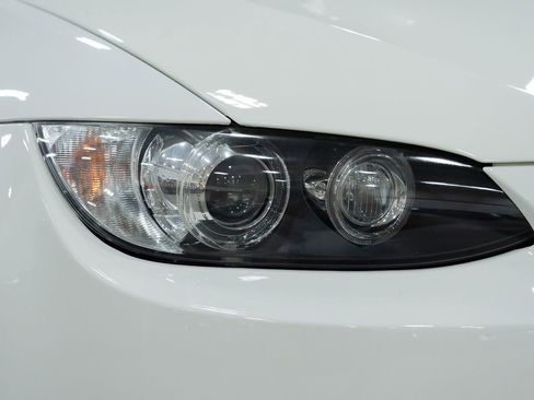 Used 2011 BMW M3 image 16