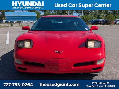 Used 1998 Chevrolet Corvette Coupe w/ Roof Pkg image 9
