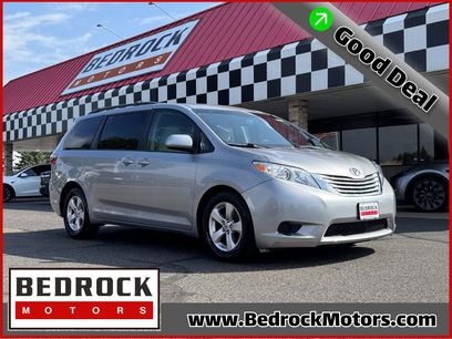 Used 2017 Toyota Sienna LE