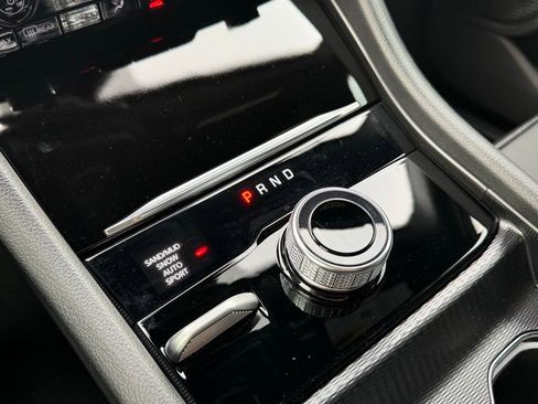 New 2025 Jeep Grand Cherokee Limited w/ Black Appearance Package image 4