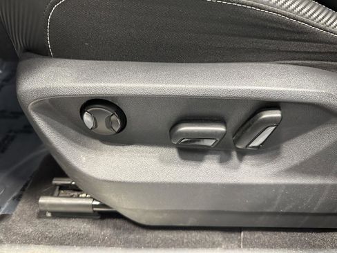 Used 2024 Volkswagen Atlas Cross Sport SE image 16