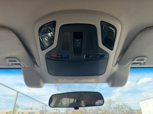 Used 2021 Subaru Outback Premium image 19